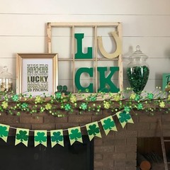 St. Patrick’s Day Garland Decorations – 5.5Ft Shamrock Rag Garland with NU24018