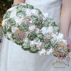 Luxury Cascade Bridal Wedding Bouquet Satin Rose Waterfall Holding Bouquet Artif