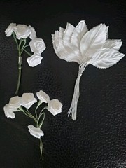 12 White Satin Fabric Roses 20+ White Leaf Leaves Wedding Bridal Bouquet Vtg?