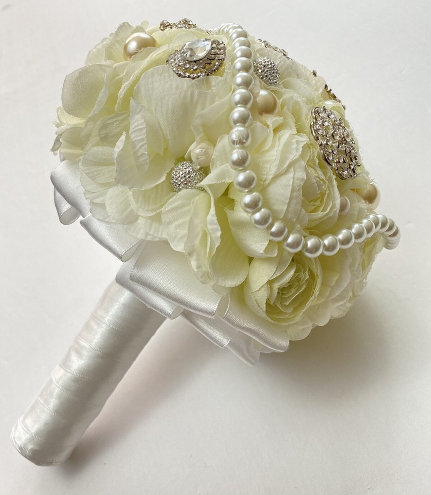 Handmade Wedding Bouquet White Light Green Pearl Artificial Flower Bling Bridal