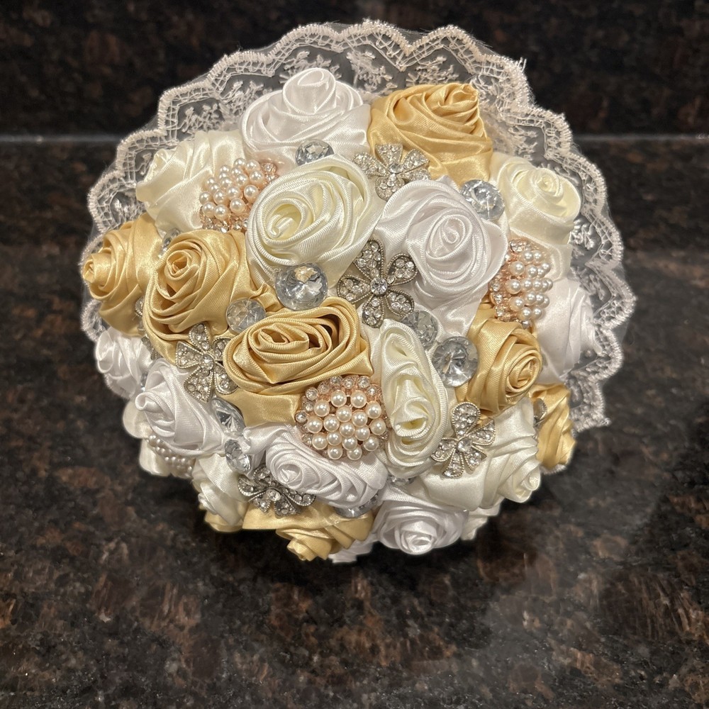 White and Ivory Satin Roses Brooch Wedding Bouquet For Bride💛🤍👑
