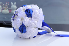 Elegant Handmade Brooch Bouquet for Bride & Bridesmaid – White/Royal Blue 22cm