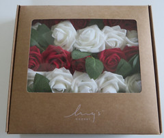 Ling’s Moment Red and White Roses – Box of 25