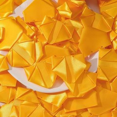 100 Satin Rose Petals – Elegant DIY Floral Crafting for Weddings & Celebrations