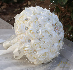 Ivory Bling Brooch Bouquet – Elegant Artificial Rose for Bride & Bridesmaid