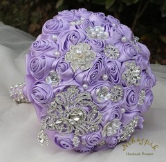 Rose Flower Bunch for Bride – Light Purple Bouquet