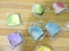 Various Colors cloth Flower Petals and Leaves Lot New