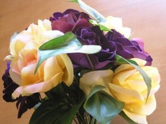 Dozen Beautiful Large Colorful Silk Roses & Leaves Bridal Bouquet 12″ x12″ Span