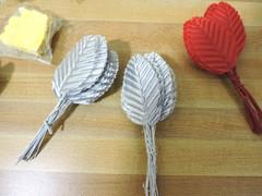 Various Colors cloth Flower Petals and Leaves Lot New