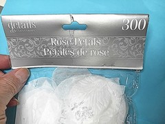 Details Accessories 300 White Artificial Fabric Rose Petals for Wedding Floral