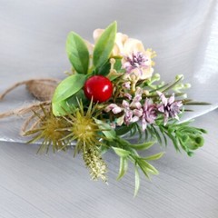5Pcs Elegant Wedding Corsages for Bride and Grooms Handmade Boutonniere Jewelry