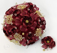 NEW Quinceanera Bouquet Champagne with Gold Brooch – Ramo Quinceanera Champagne