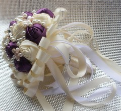 Handmade Luxury Rose Silk Pearls Rhinestone Brooch Wedding Bridal Bouquet Ivory
