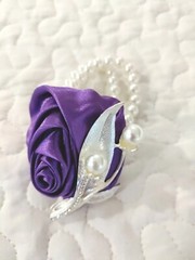 Wedding Bride Prom Wrist Corsage Bracelet Flower Bridesmaid Purple Satin Pearls