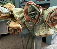 💛HANDMADE YELLOW/GREEN MILLINERY PAPER ROSES BOUQUET • 2 BUNDLES 6 STEMS EACH