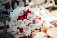Handmade Red Calla Lily Bouquet, Realistic Roses & Pearls, Luxury Wedding Decor