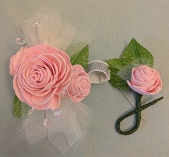 Handmade Sola Wood flower corsages & boutonnieres, proms/weddings, select color