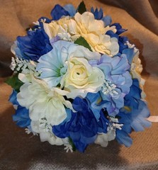 NEW Artificial Asst Blues/Off White Flowers Bride Wedding Round Clutch Bouquet