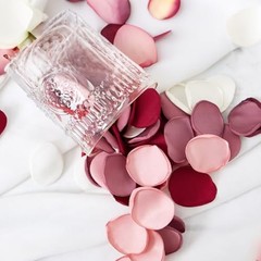 200Pcs Large Silk Rose Petals Artificial Scatter Flower Petals Bean Paste Mixed