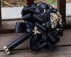 Gold Rhinestone Wedding Bouquet Crystal Bride Holding Roses