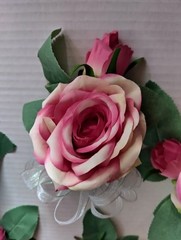 Five Hand Made rose boutonniere Set