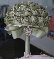 Bridal Wedding Bouquet Round Bling Brooch Holding Bouquet Artificial Rose Flo…