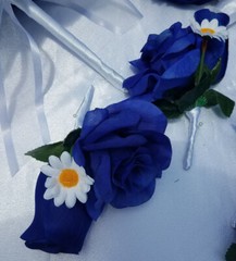 17 Piece Wedding Bouquet Package, Blue Roses, White Daisies, Wedding Bouquet Set