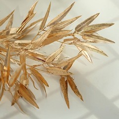 Gold 2 Metallic 33″ Artificial Bamboo Leaves Branches Faux Foliage Stems Events
