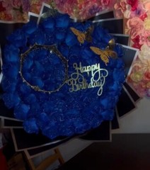 Glitter flower bouquet