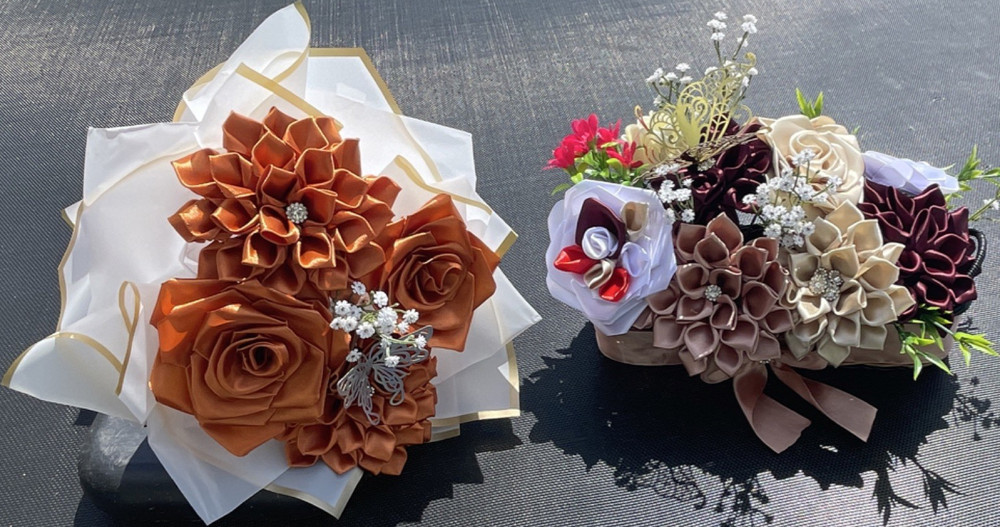 Artificial Silk Rose Wedding Bouquet Arrangement, Multicolor, Less Than 10