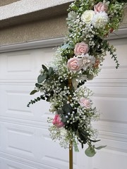 Flower Arch – Weddings, Showers, Etc! Fake flowers – Roses, Baby’s Breath, Etc!