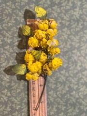 Yellow FLower Buds Corsage 4.05″ x 3″ Millinery flowers 18 Vintage
