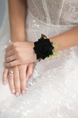Adjustable Black Rose Wrist Corsage & Elegant Boutonniere Set – Ideal for Events