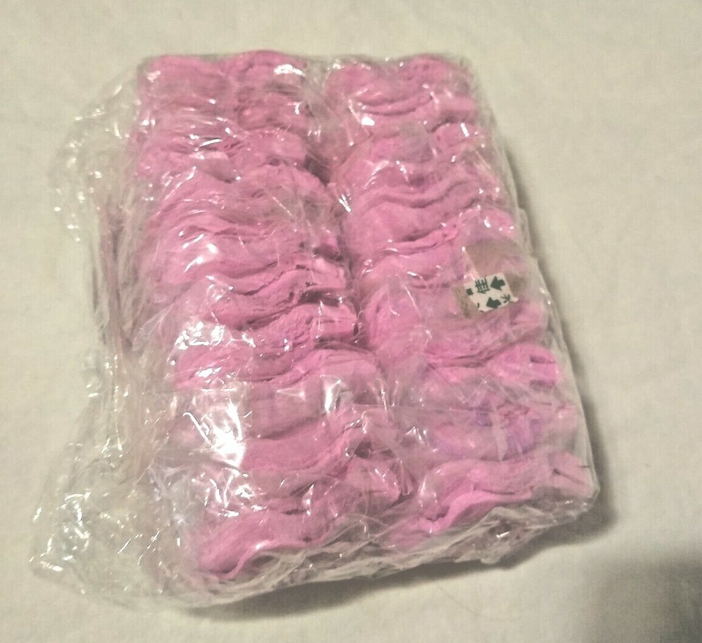 Unbranded pink flower petals count about 100