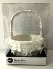 Wilton Wedding Flower Basket with Flowers – New in Box