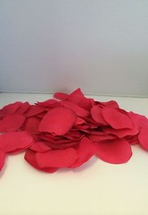 SILK ROSE PETALS LARGE 500 PER PACK – 6 COLOURS WEDDING CONFETTI