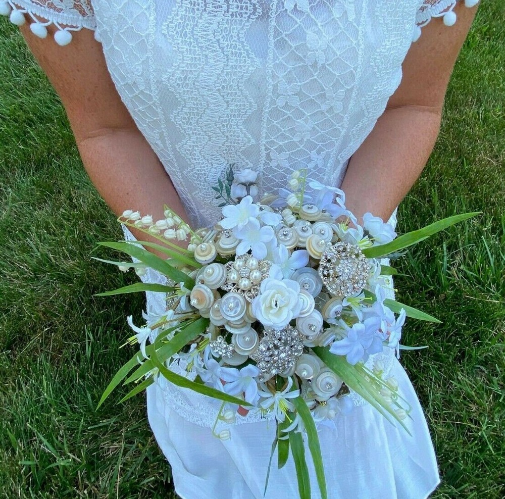 White Button & Brooch Bridal Bouquet – Lovely, Elegant & Romantic