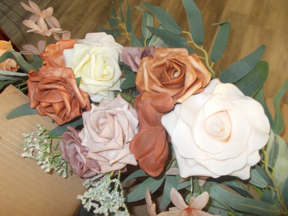  Eucalyptus Garland with Flowers6.3F Table Runner with Flowers Terr