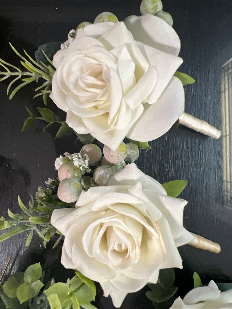 Boutonniere for Men 6pcs Groomsmen & Groom • Artificial Flowers Ivory Sage Rose