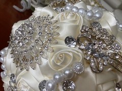 Beautiful White Wedding Brooch Bouquet Gems & Pearl Bridal Satin Rose Flowers