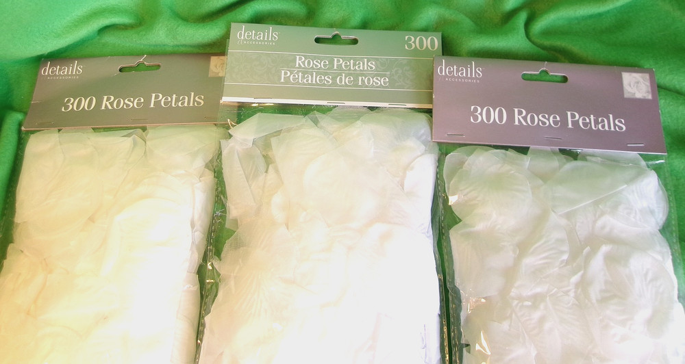 Wedding Petal Toss Confetti Silk White Roses 3 Packs (300 pcs a pack) NEW