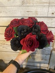 Red And Black Classic Rose Bouquet