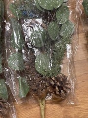 Leaf Greenery with Pinecones. Five Packs. NEW
