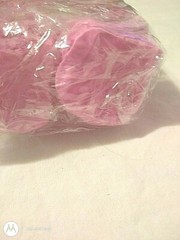 Unbranded pink flower petals count about 100