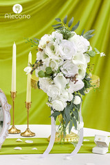 Elegant Wedding Bouquet & Artificial Eucalyptus Stem Bundle