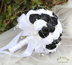 Bridal Wedding Bouquet round Bling Brooch Bouquet Throw Toss Artificial Rose Flo