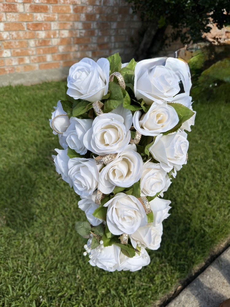 14″ White Gold Pearls Bridal Bouquet – Wedding & Anniversary Flowers